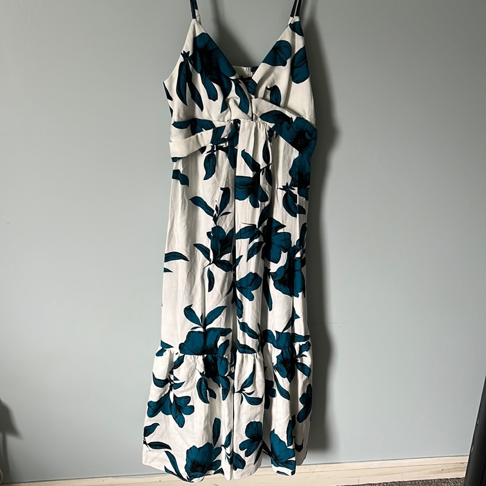 Midi Banana Republic dress!